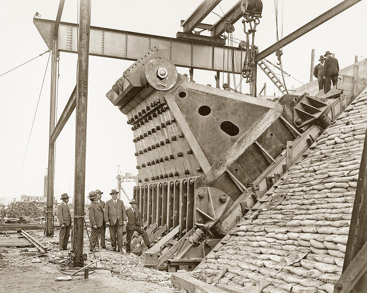 Construction Of Sydney Harbour Bridge Main Bearing, Sydney NSW Australia 1927
