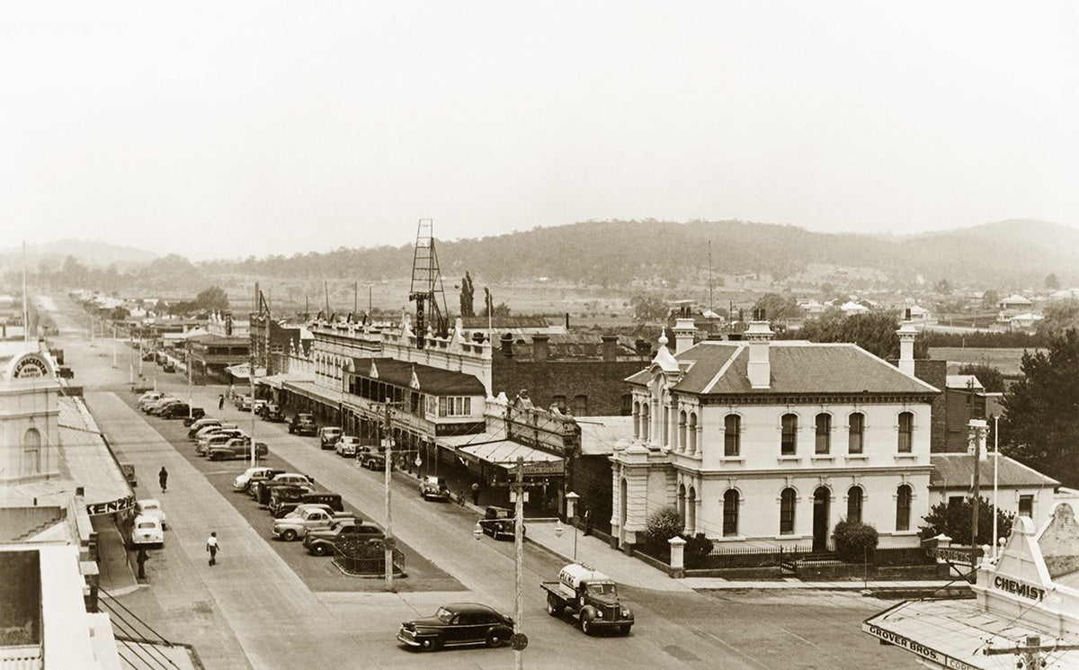 Gray Street, Glen Innes NSW Australia c.1955