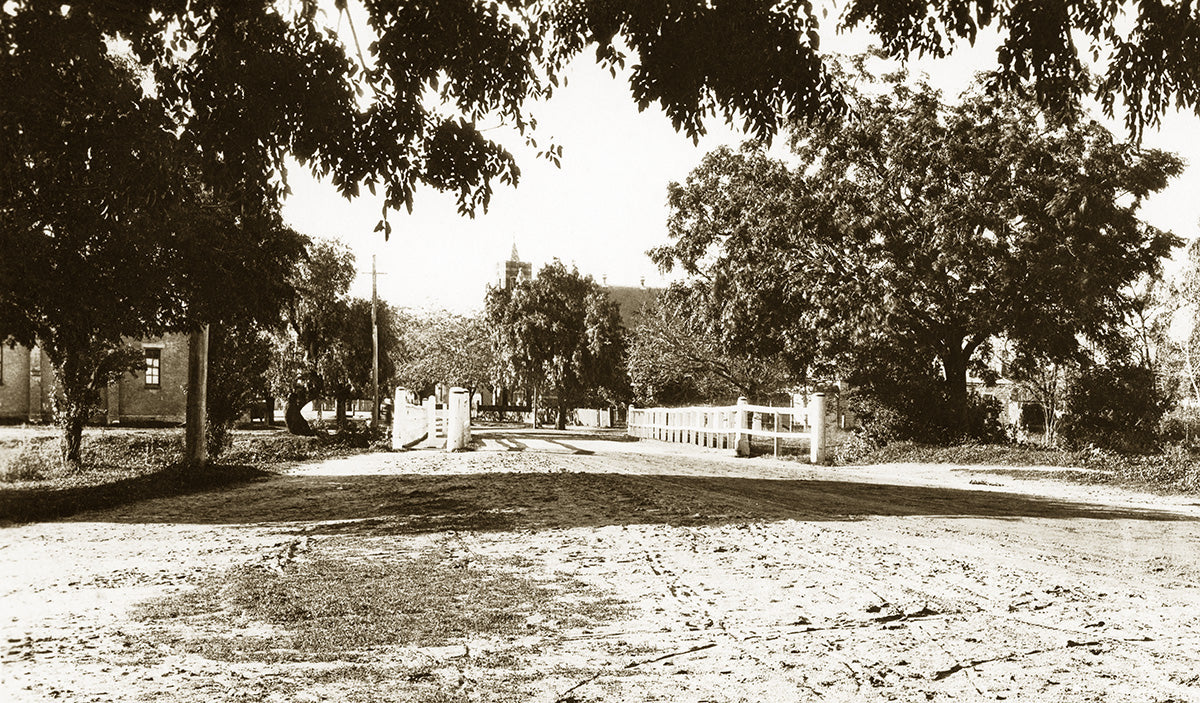 Lynch Street Bridge, Young NSW Australia 1920s