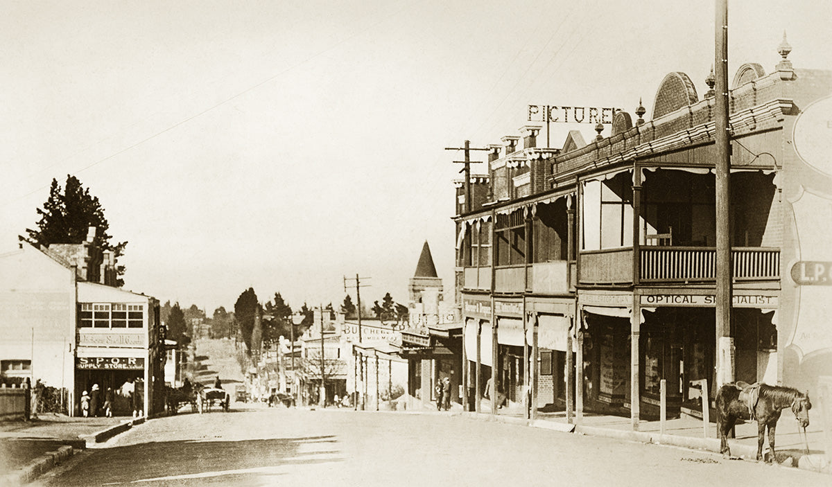 Katoomba Street, Katoomba NSW Australia c.1926