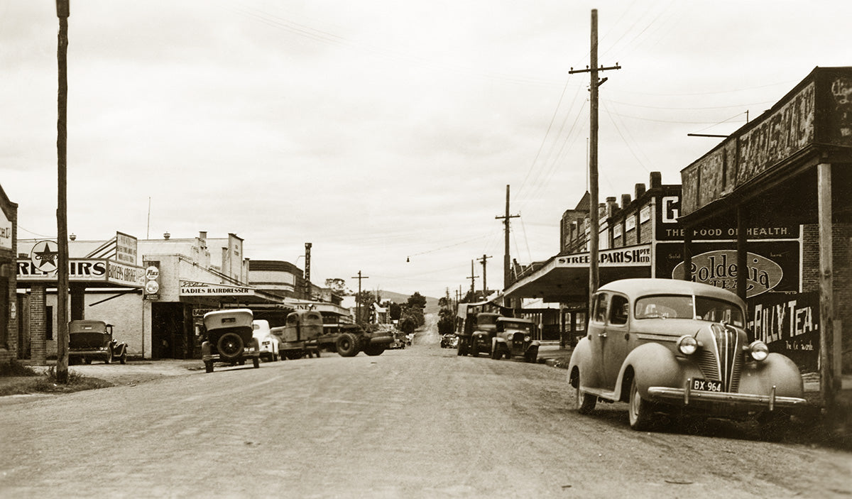 Main Street, Cloucester NSW Australia 1930s