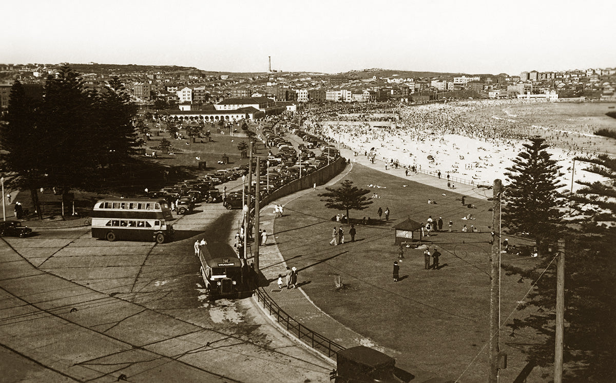 The Beach, Bondi NSW Australia c.1940
