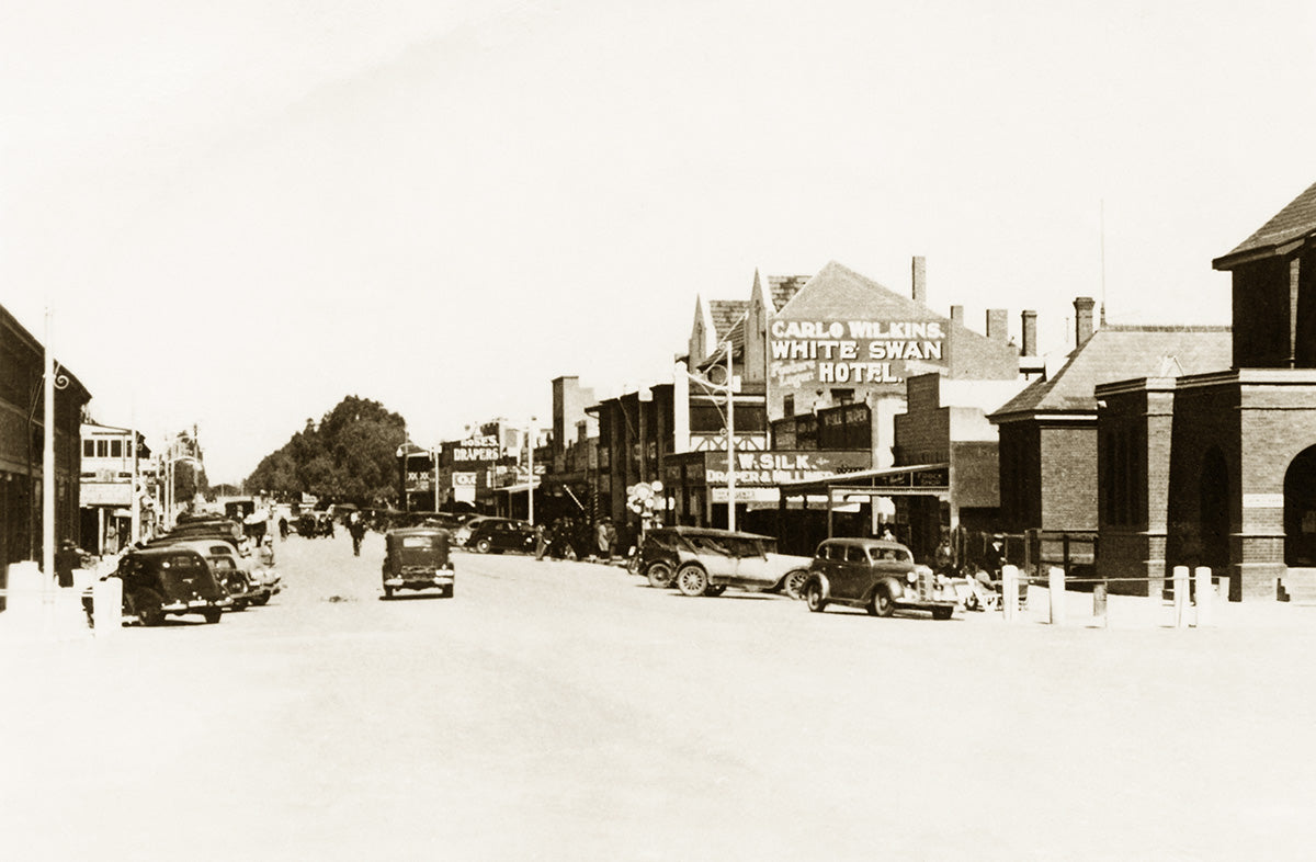 Campbell Street, Swan Hill VIC Australia 1940s