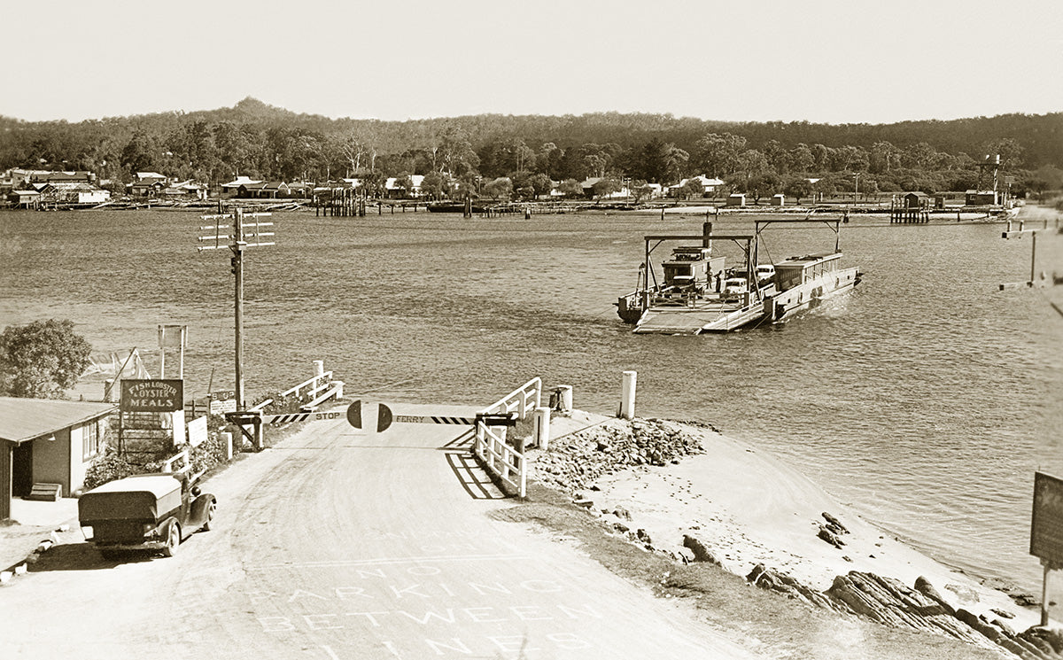 Ferry Crossing - Princes Highway, Batemans Bay NSW Australia c.1920