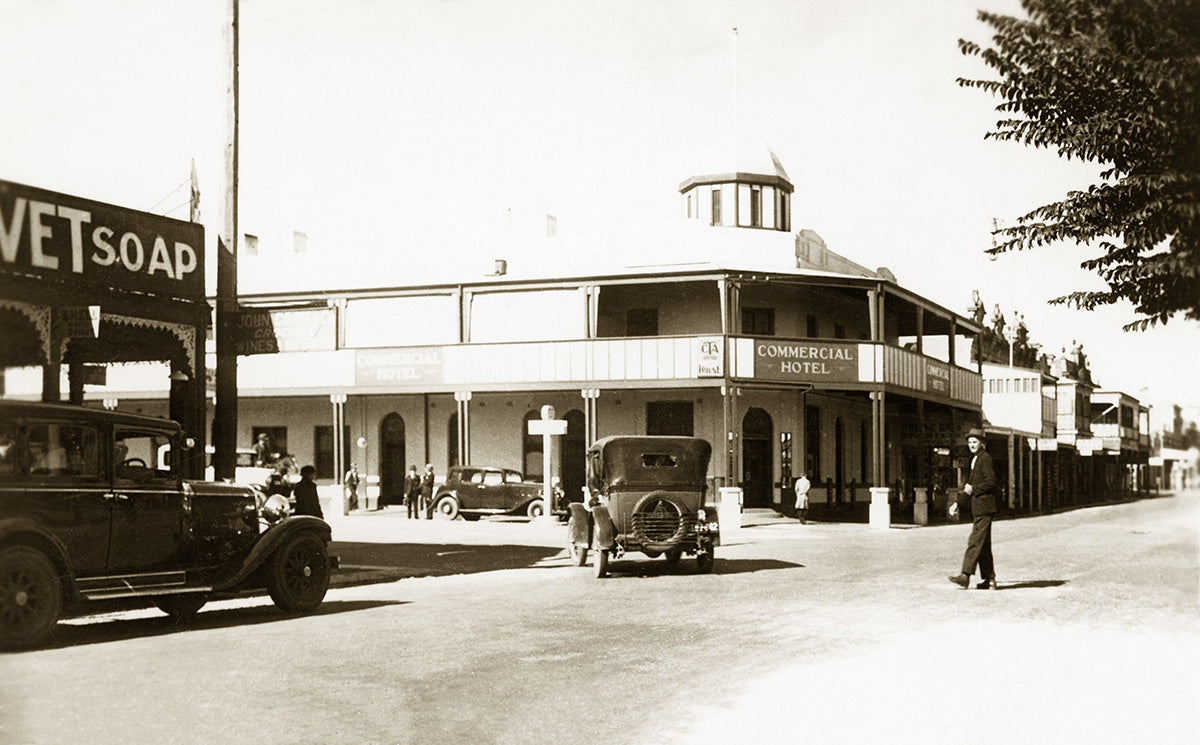Commercial Hotel, Bairnsdale VIC Australia c.1937