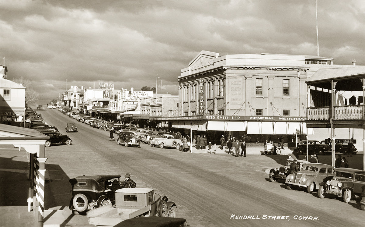 Kendall Street, Cowra NSW Australia c.1949