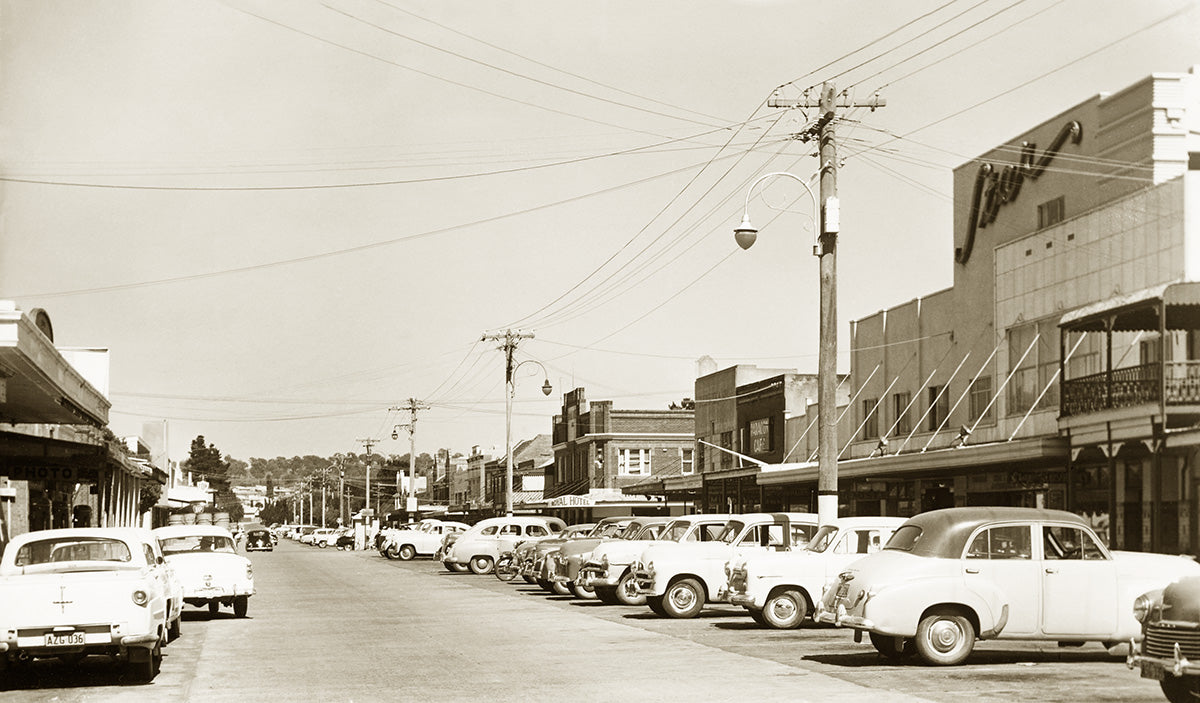 Monaro Street, Queanbeyan NSW Australia c.1947