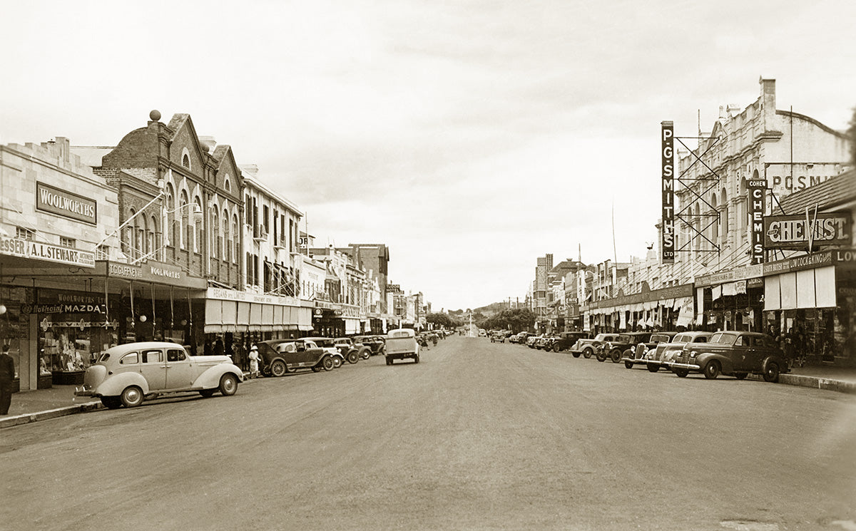 Peel Street, Tamworth NSW Australia c.1948
