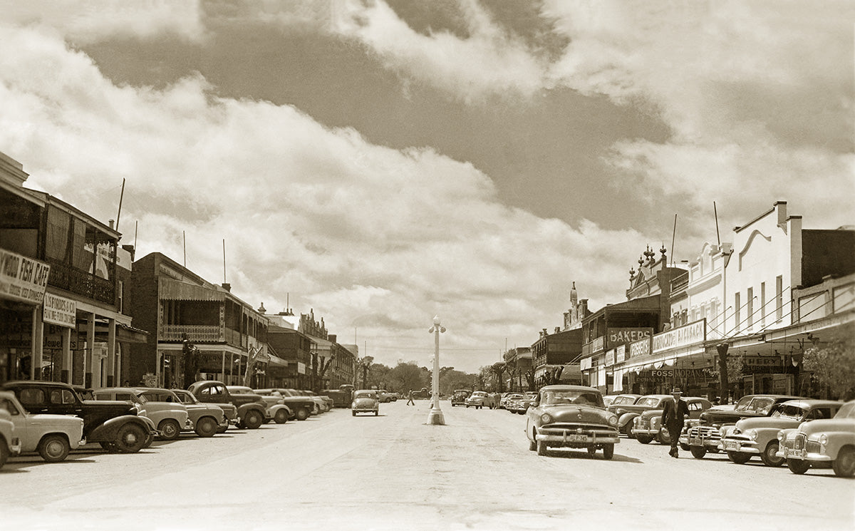 Boorowa Street, Young NSW Australia c.1955