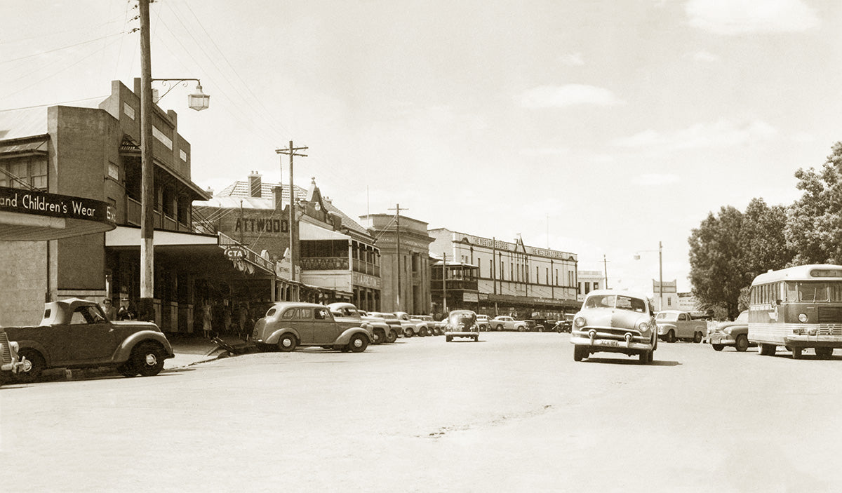 Nanima Crecent, Wellington NSW Australia c.1950
