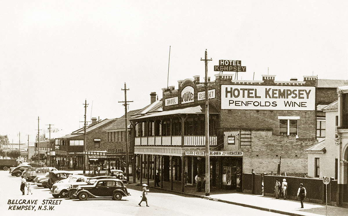 Belgrave Street And Kempsey Hotel, Kempsey NSW Australia c.1947