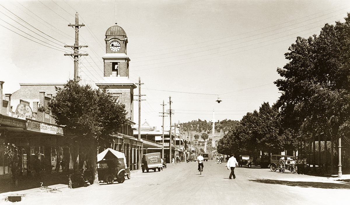 Dean Street - Looking West, Albury NSW Australia c.1930