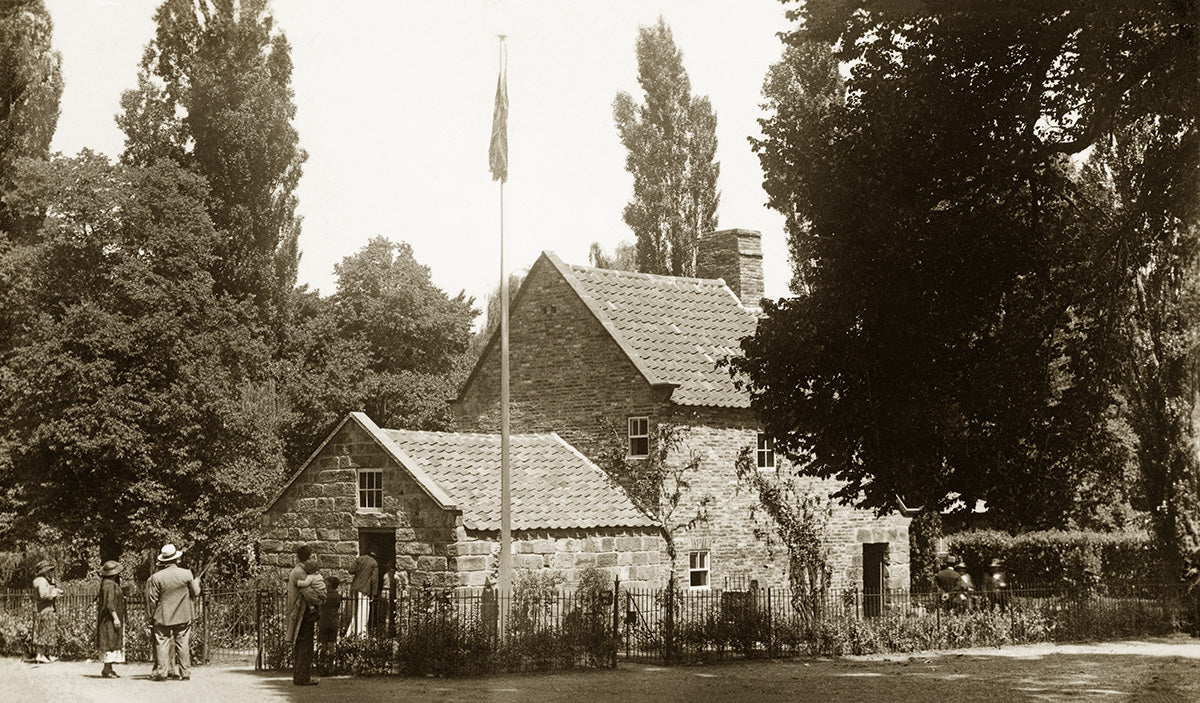 Captain Cooks Cottage - Fitzroy Gardens, Melbourne VIC Australia c.1938