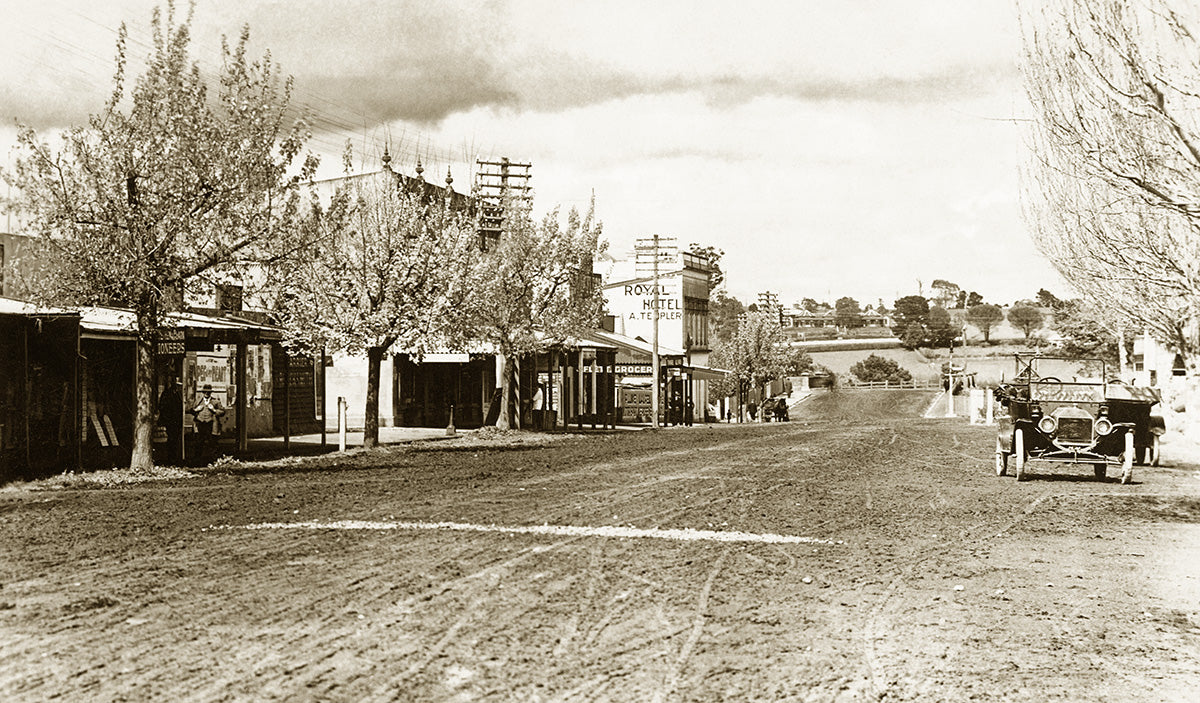 Smith Street, Warragul VIC Australia c.1920