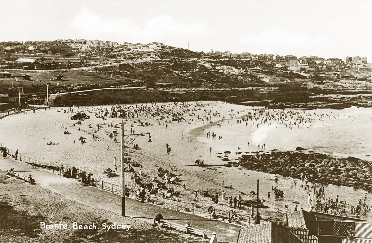 The Beach, Bronte NSW Australia c.1927