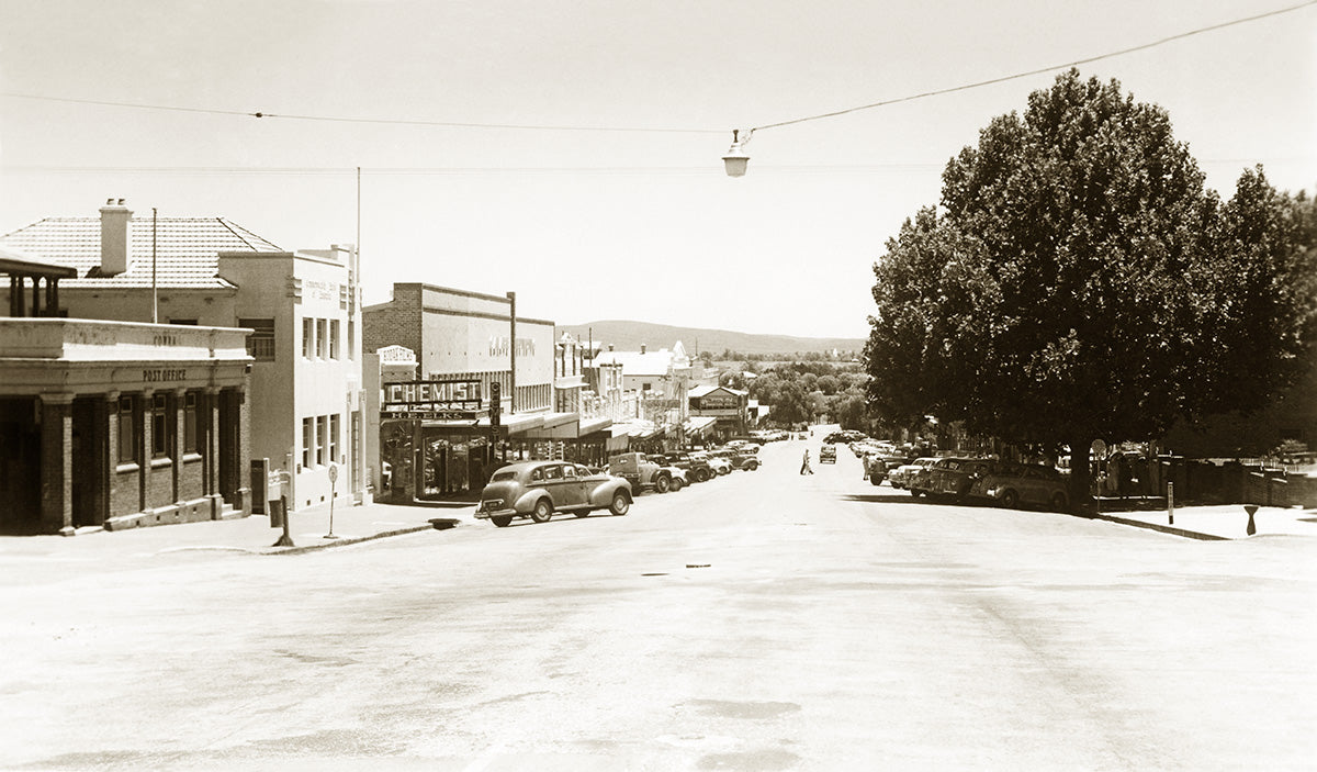 Kendall Street, Cowra NSW Australia c.1949