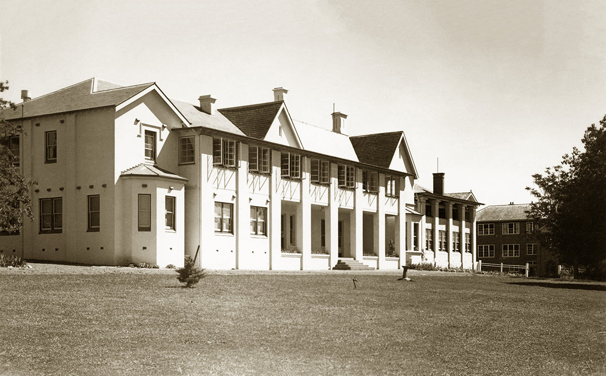 Presbyterian Ladies College, Coulbourn NSW Australia 1930s