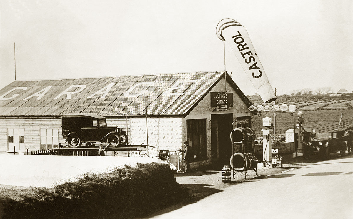 Johns Garage, Southern Highland NSW Australia c.1931