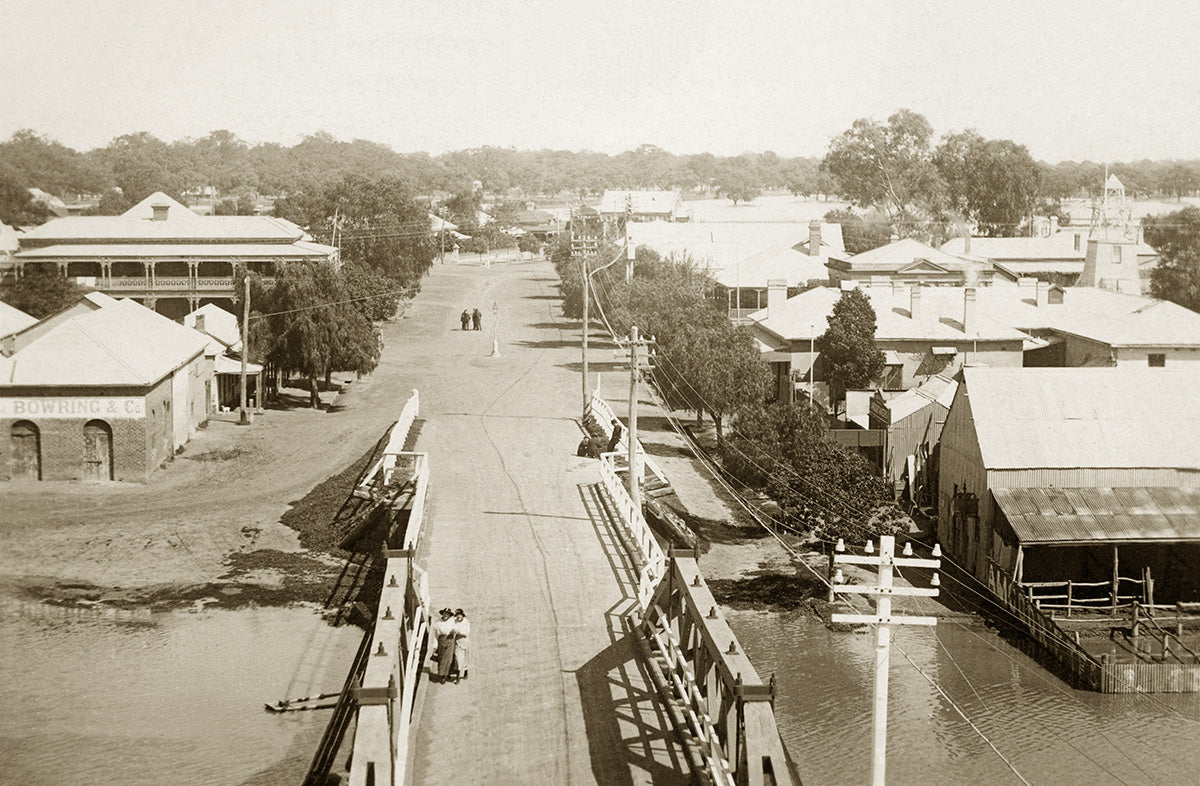 Township From Bridge, Wenthworth NSW Australia 1920s