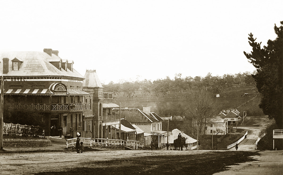 Wallace Street, Braidwood NSW Australia c.1910