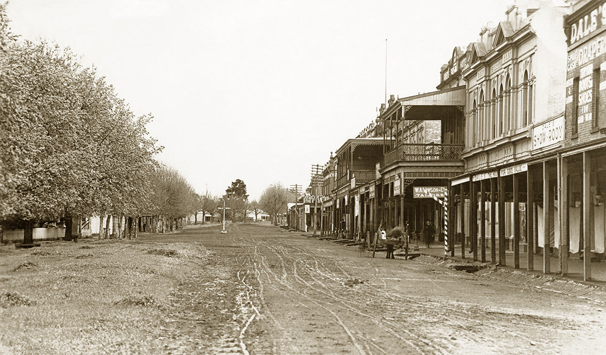 Queen Street, Warragul VIC Australia c.1920