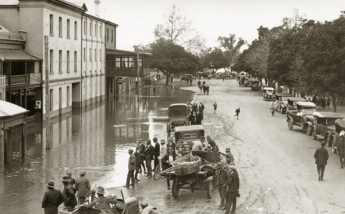 Criterion And Commercial Hotels Flooded, Wagga Wagga NSW Australia 1922