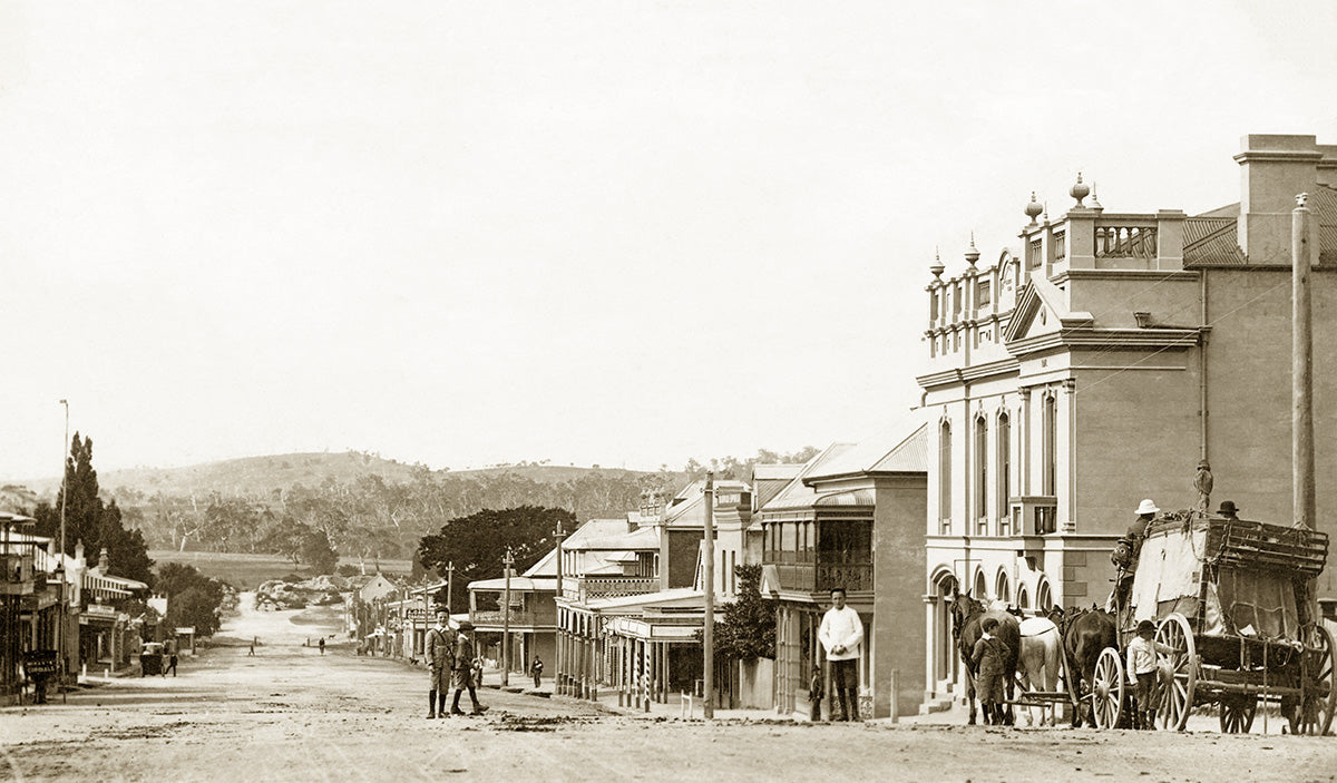 Wallace Street, Braidwood NSW Australia c.1910