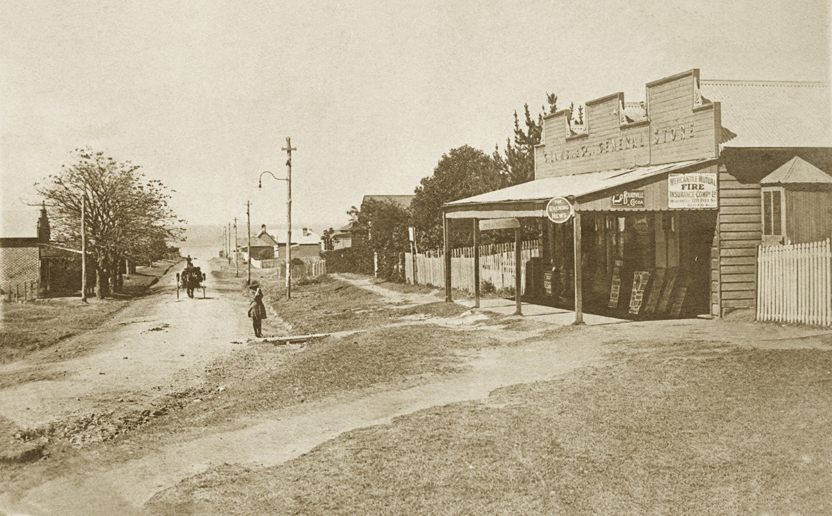 Moore Street And General Store, Austinmer NSW Australia c.1909