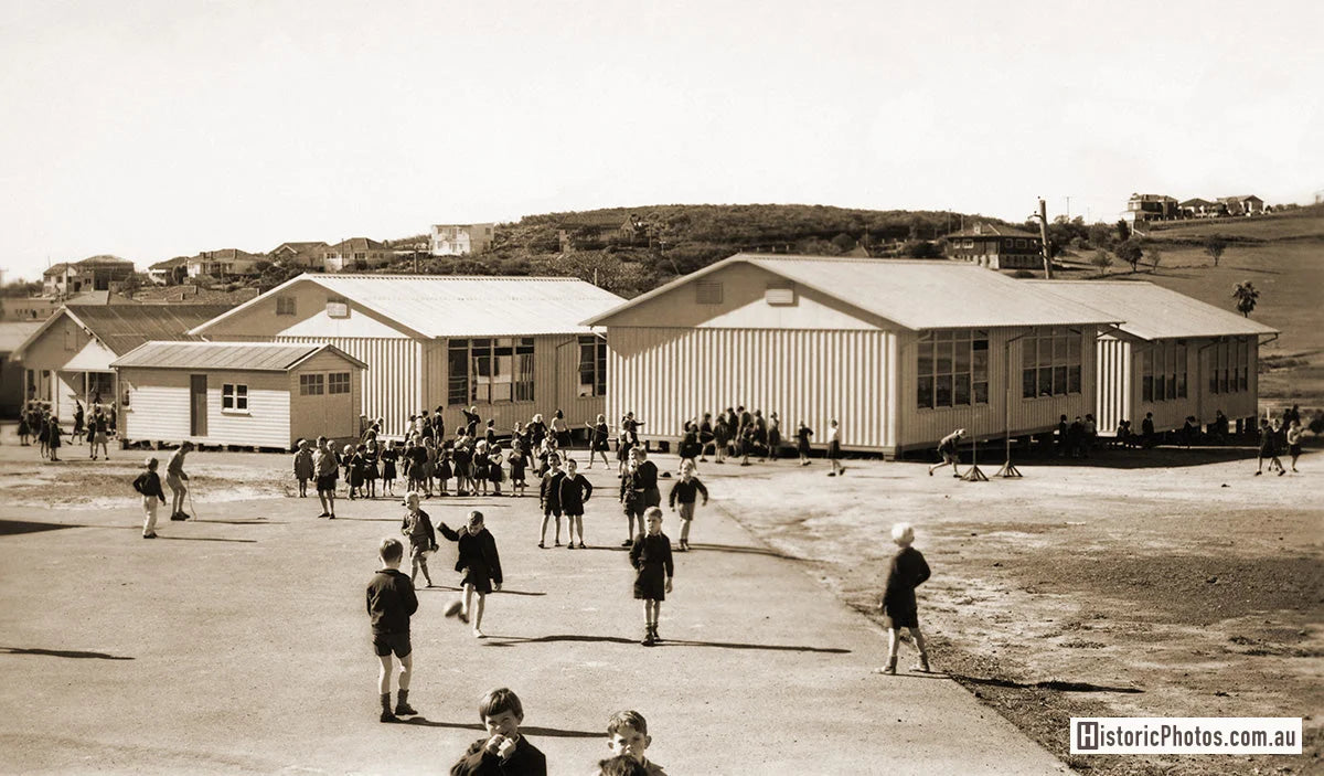 Beach School, Avalon NSW Australia c.1957