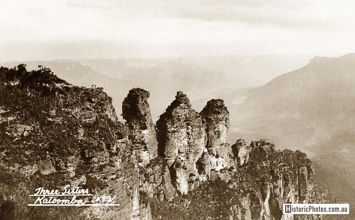 Three Sisters, Blue Mountains NSW Australia 1930s