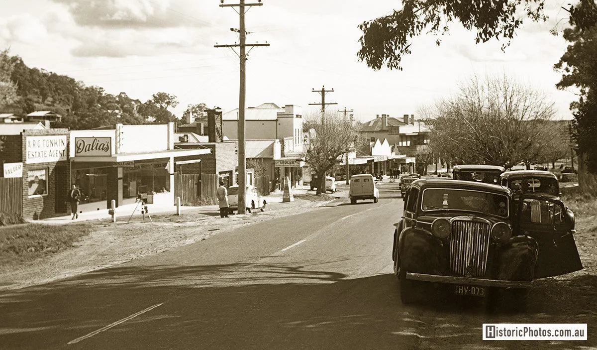 Main Road, Ferntree Gully VIC Australia 1940s