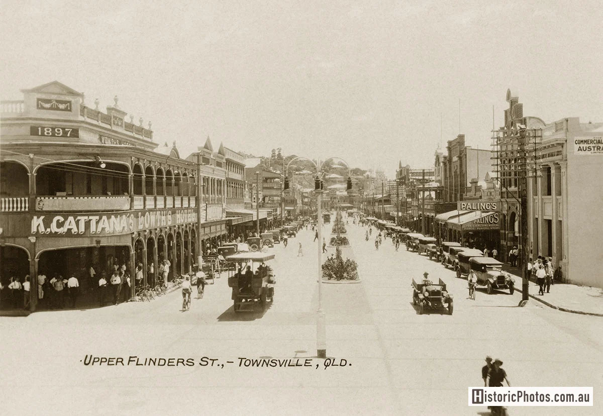 Upper Flinders Street, Townsville QLD Australia c.1930