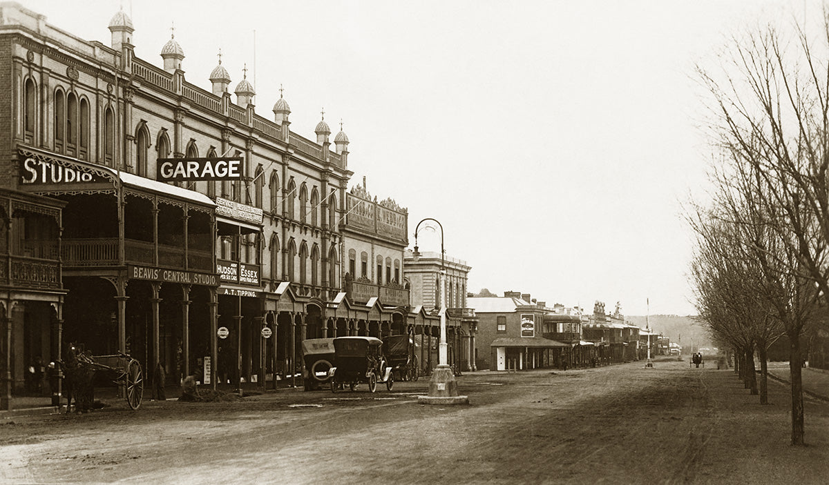 George Street - Looking East, Bathurst NSW Australia c.1919