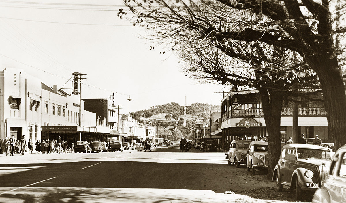 Dean Street, Albury NSW Australia 1940s