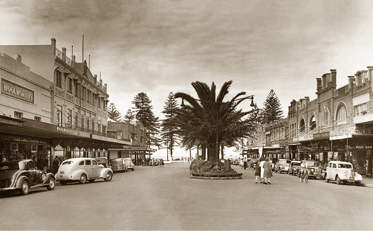 The Corso, Manly NSW Australia c.1939