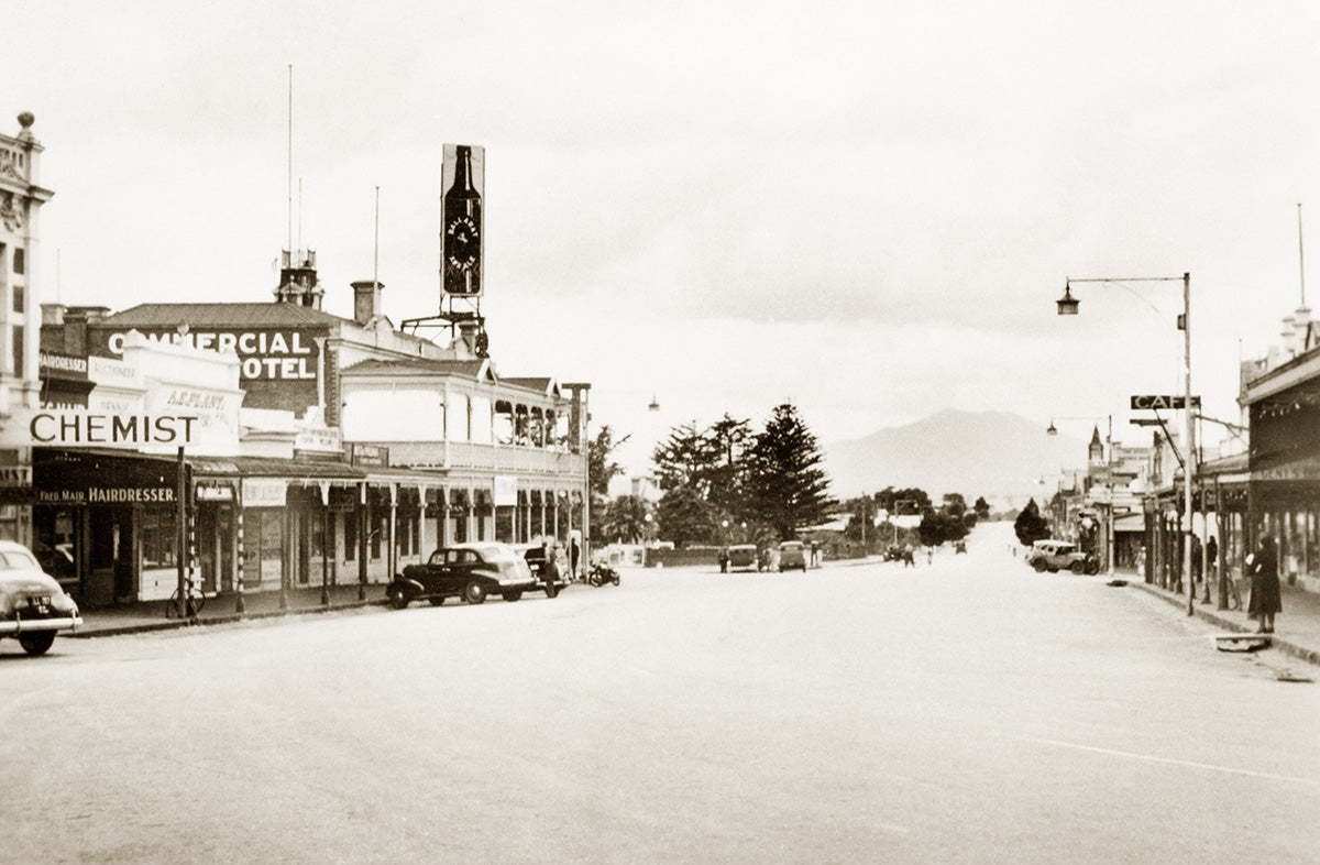 Barkly Street, Ararat VIC Australia c.1948