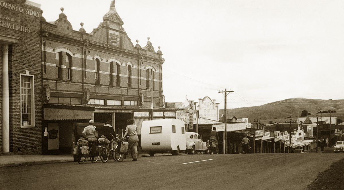 Commercial Street, Korumburra VIC Australia c.1949