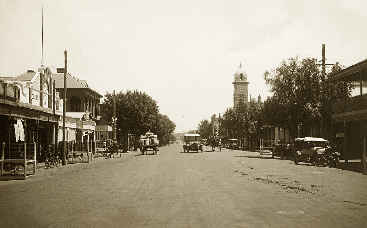 Peel Street, Tamworth NSW Australia 1920s