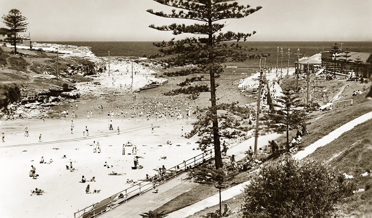 The Beach, Clovelly NSW Australia 1930s