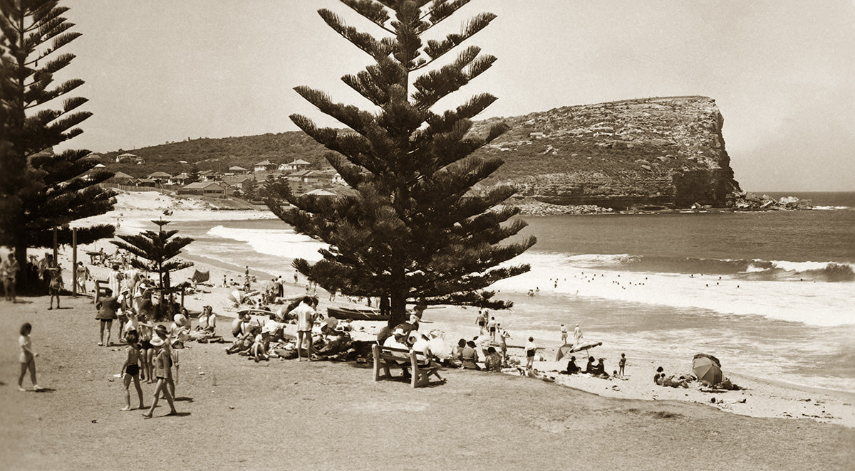 The Beach, Avalon NSW Australia c.1949