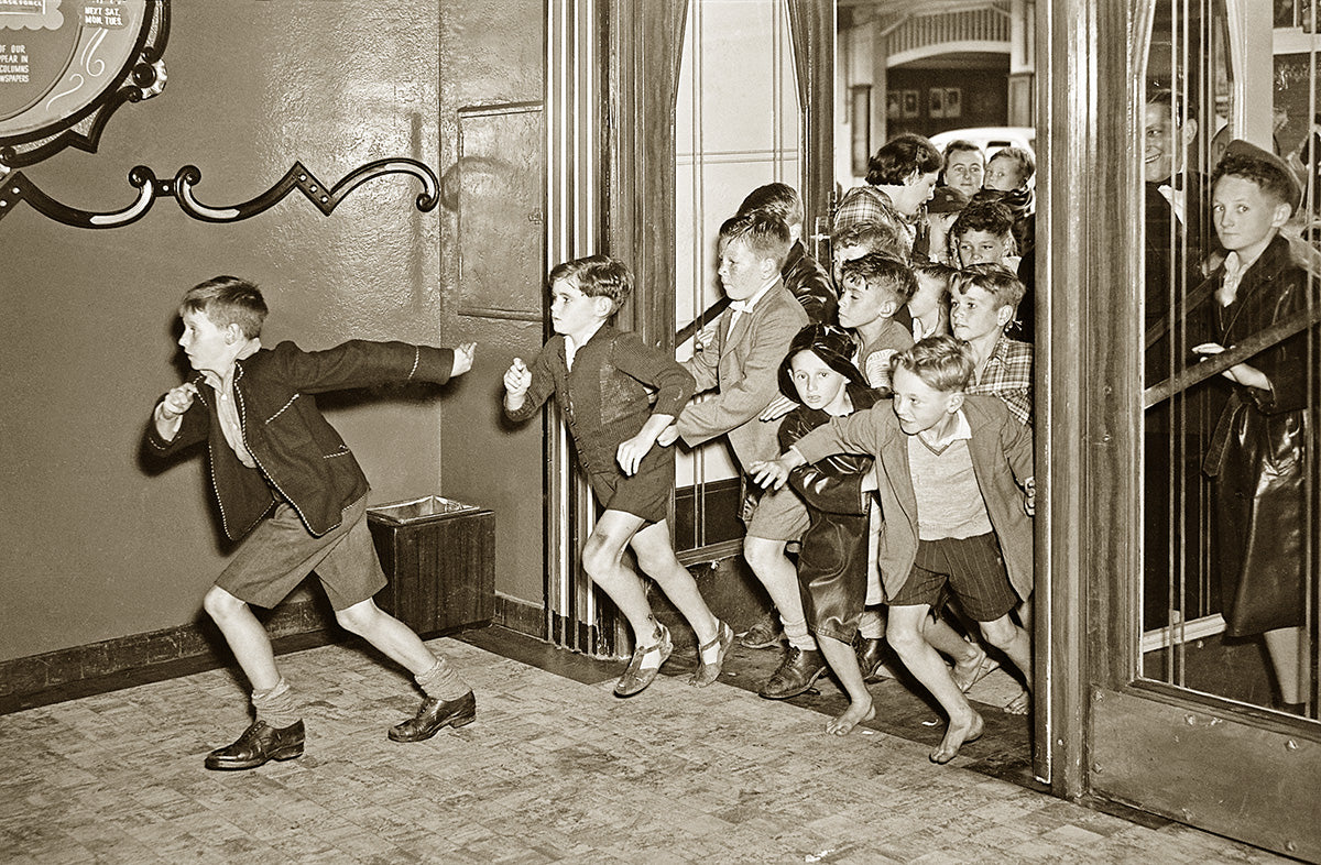 Children Running Into the Cinema, Enmore NSW Australia 1951